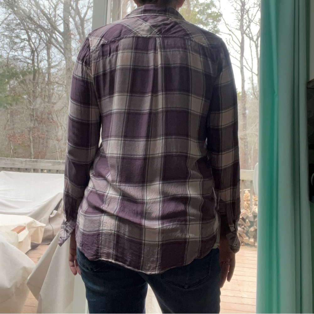 Button down - Picture 2 of 5
